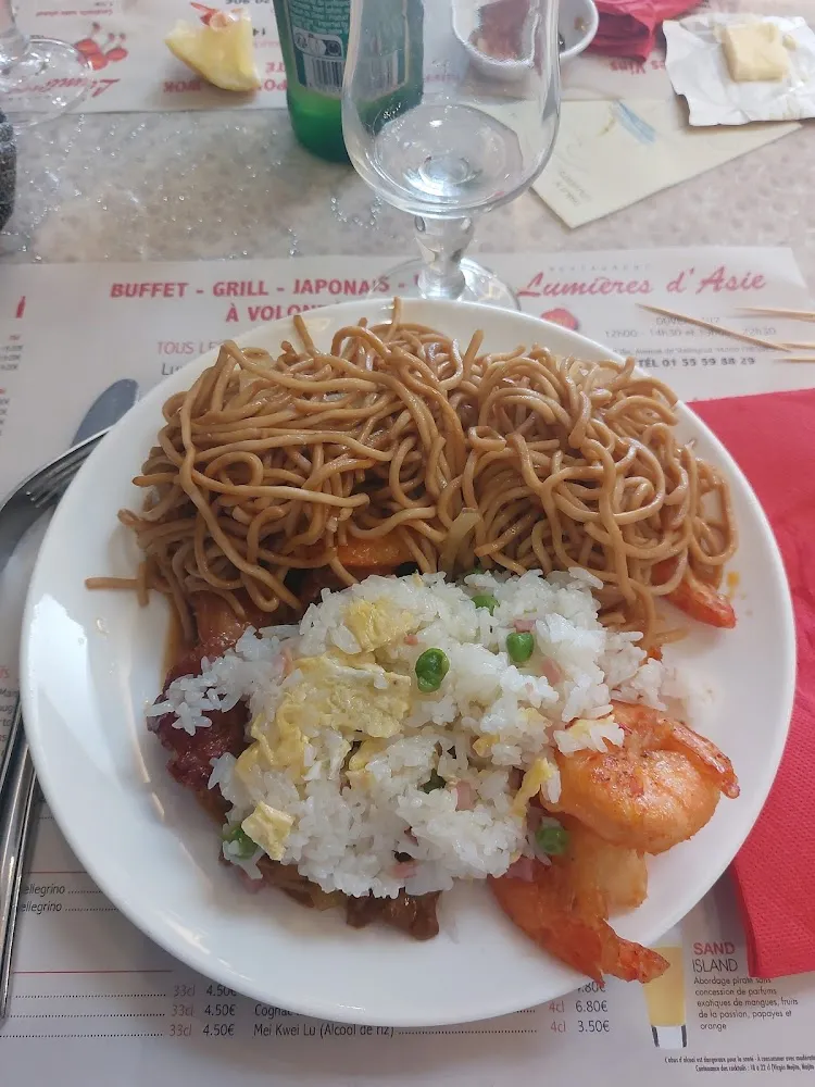 Riz Cantonais Et Nouilles Sautées